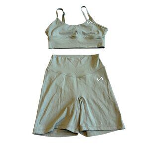 TLF Take Life Further Two Piece Workout Athletic Set Bra Shorts Size Medium